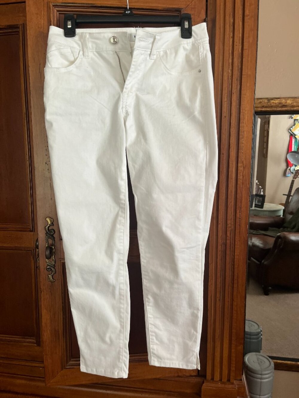 Kensie Jeans The Kelsey Skinny Crop White 4/27